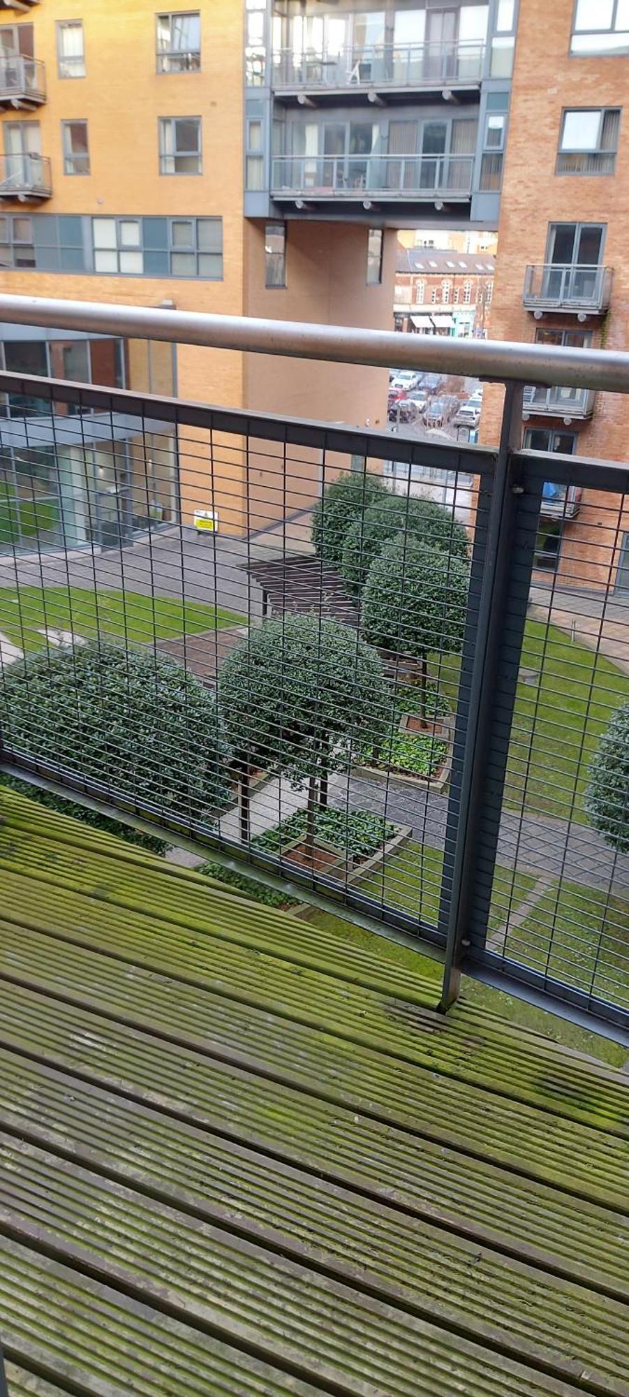 City Apartment In Great Location With A Balcony & Parking Possible - West One Sheffield Luaran gambar